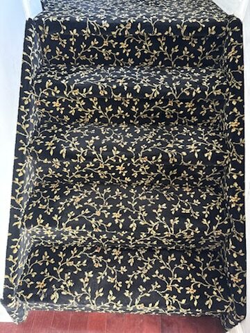 Floral rug, deep-cleaned